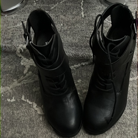 NWOT SPRING ANKLE HEELED BOOTS 🔥🔥🔥🔥 - Picture 6 of 8